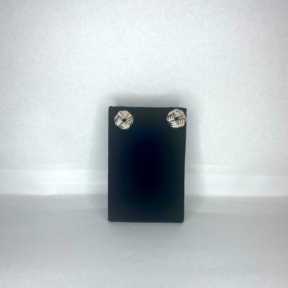 Silver Lightweight Bold Elements